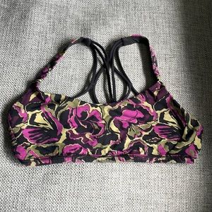 Lululemon sports bra, size 6, black and purple